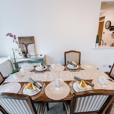 Smithfield Square Nest Entire Apt Дъблин Екстериор снимка