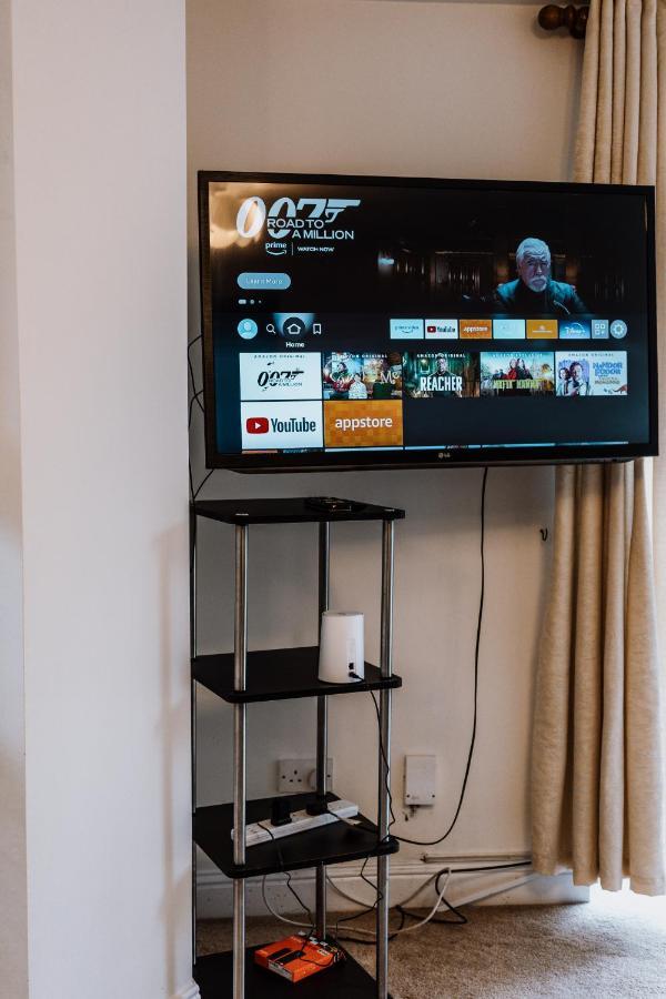 Smithfield Square Nest Entire Apt Дъблин Екстериор снимка