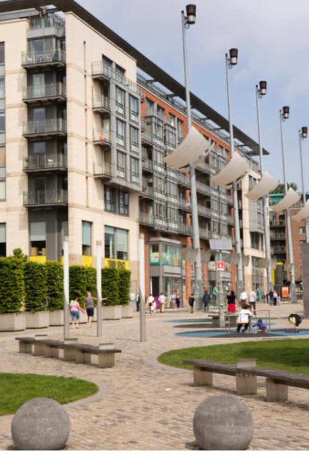 Smithfield Square Nest Entire Apt Дъблин Екстериор снимка