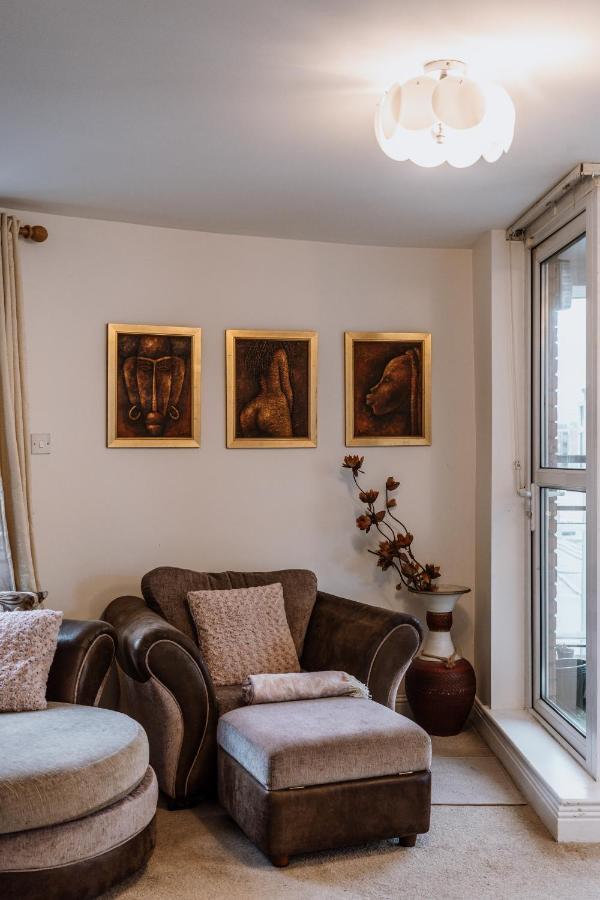Smithfield Square Nest Entire Apt Дъблин Екстериор снимка