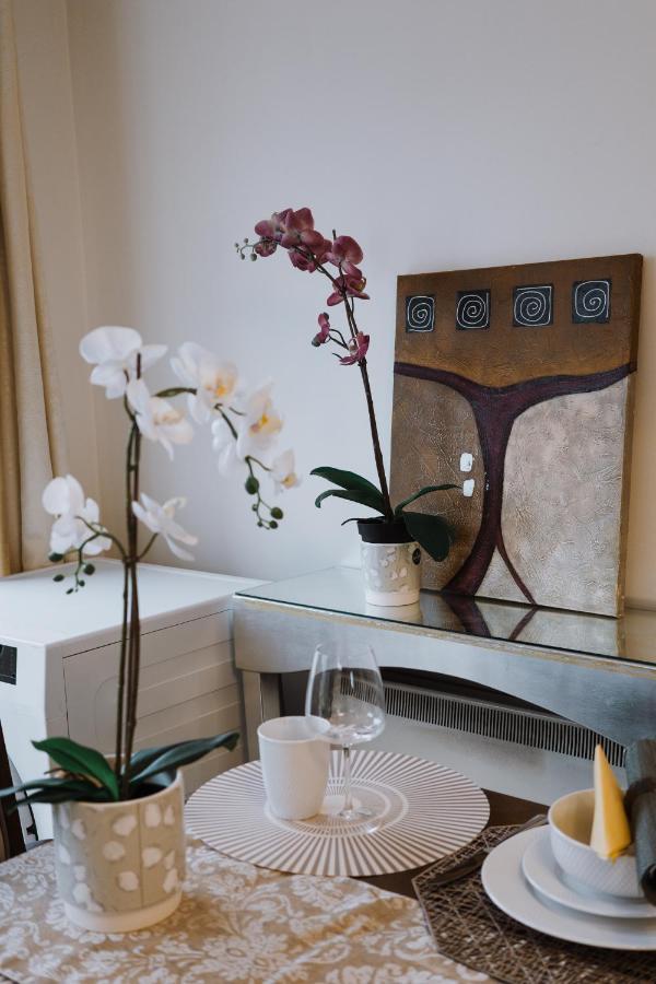 Smithfield Square Nest Entire Apt Дъблин Екстериор снимка