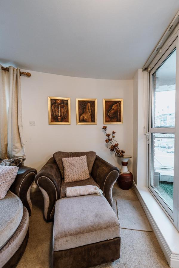 Smithfield Square Nest Entire Apt Дъблин Екстериор снимка