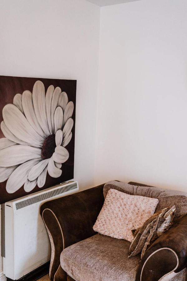 Smithfield Square Nest Entire Apt Дъблин Екстериор снимка